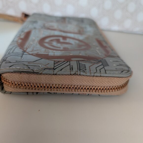 Disney Star Wars Galaxy's Edge BB-8/R2-D2 Light Up Phone Case Wallet - Picture 4 of 13